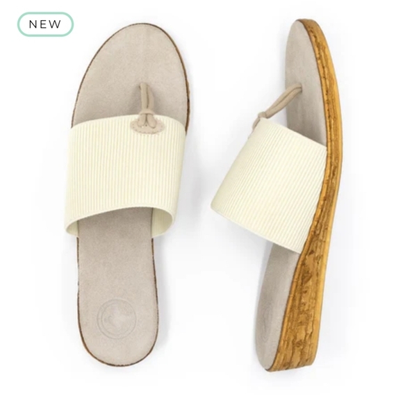 NWOT Charleston Shoe Co IOP Sandal in Pearl - Picture 2 of 8